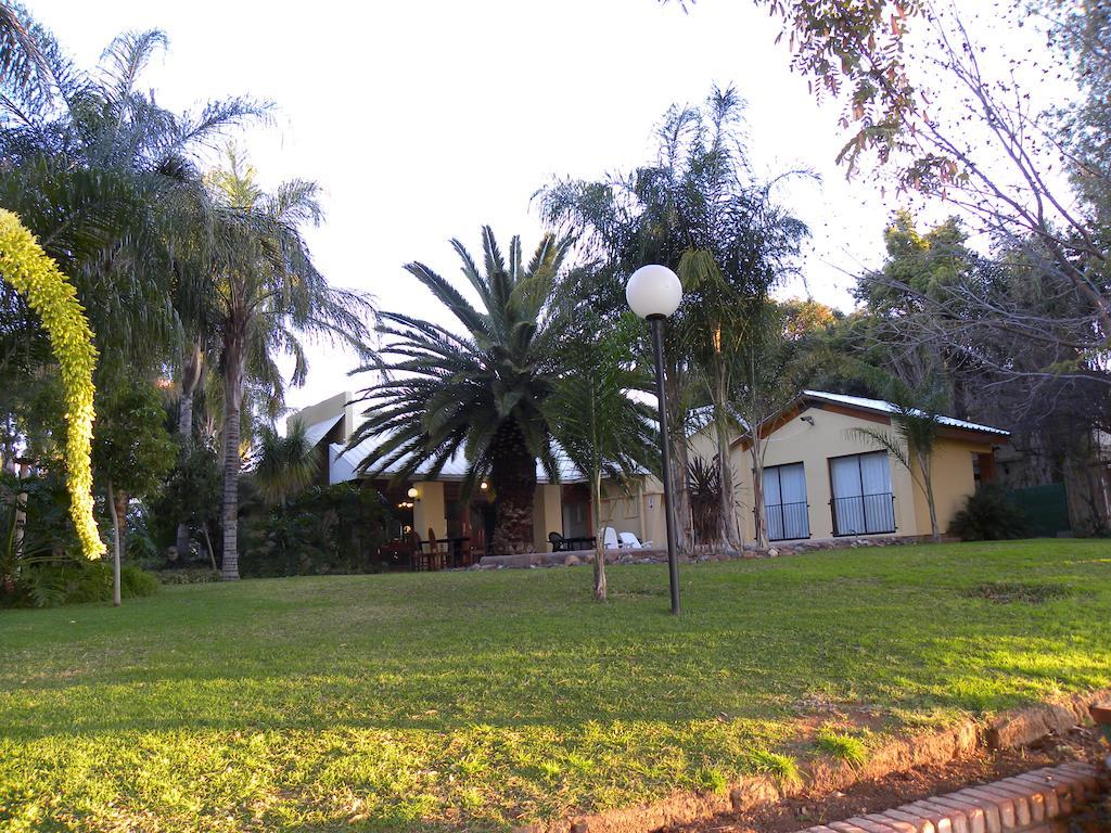 Riverbank Lodge Upington Esterno foto
