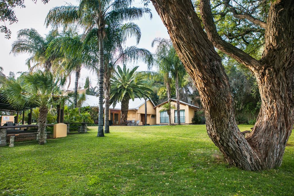 Riverbank Lodge Upington Esterno foto
