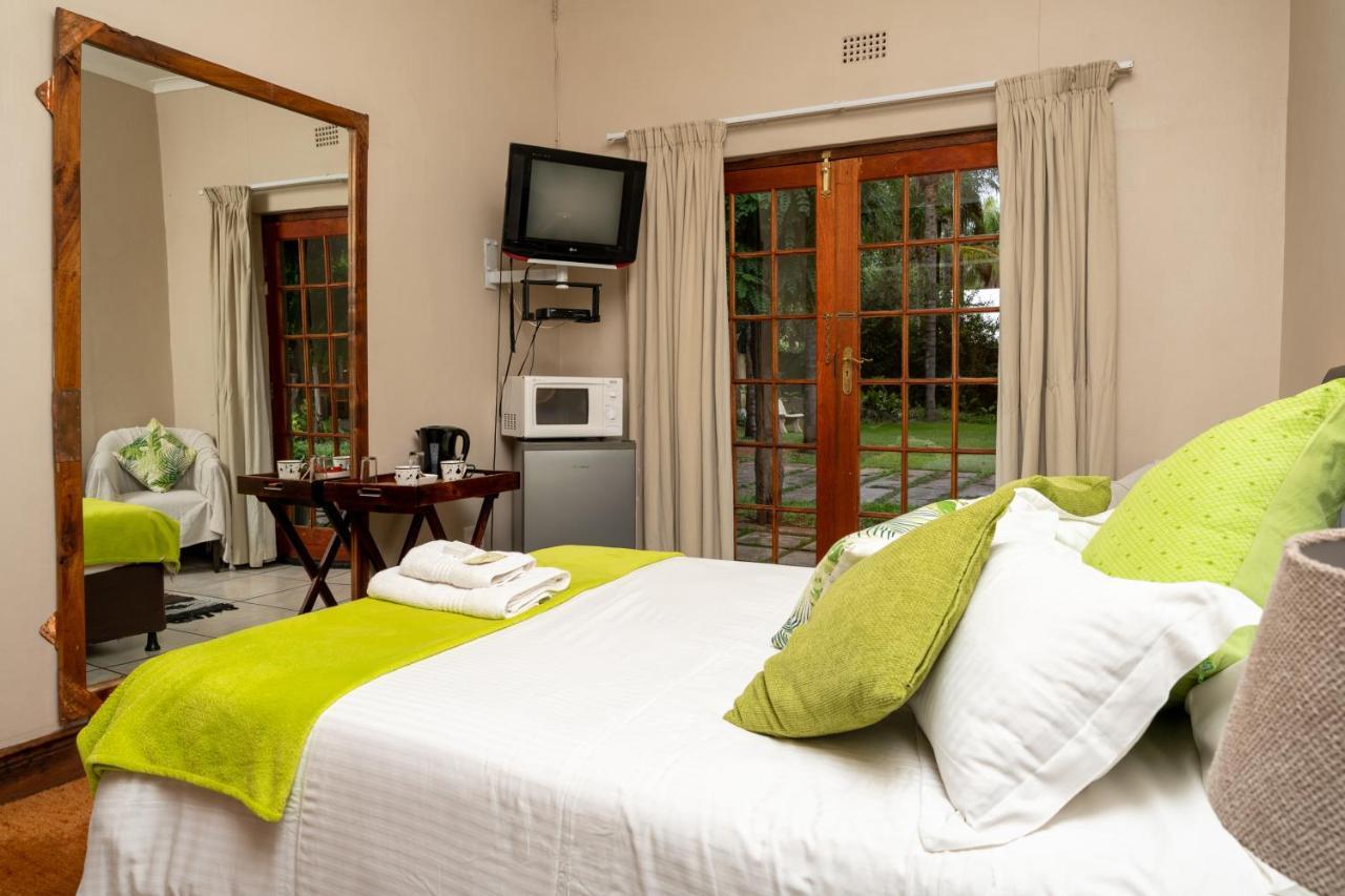Riverbank Lodge Upington Esterno foto