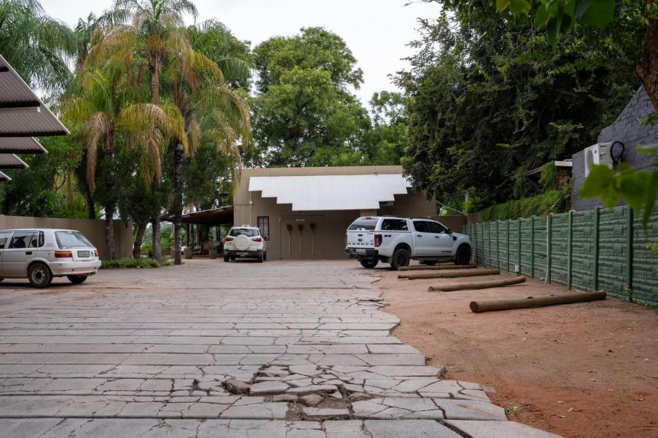 Riverbank Lodge Upington Esterno foto